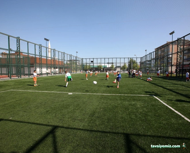 Çiftehavuzlar Spor Tesisleri Halısaha Çiftehavuzlar Spor Tesisleri Halısaha