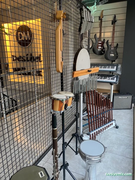Desibel Müzik Kültür Ve Sanat Merkezi Desibel Müzik Kültür Ve Sanat Merkezi