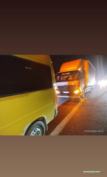 Düzce Ümit 7/24 Mobil Oto Lastik Yol Yardimi Ve Çekici Düzce Ümit 7/24 Mobil Oto Lastik Yol Yardimi Ve Çekici
