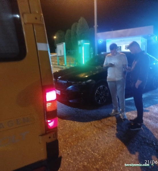 Düzce Ümit 7/24 Mobil Oto Lastik Yol Yardimi Ve Çekici Düzce Ümit 7/24 Mobil Oto Lastik Yol Yardimi Ve Çekici