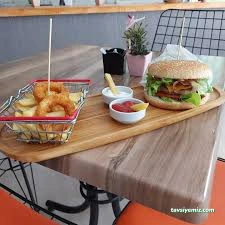 Es Cafe Ortaköy Kumpir Ve Kahvaltı Es Cafe Ortaköy Kumpir Ve Kahvaltı
