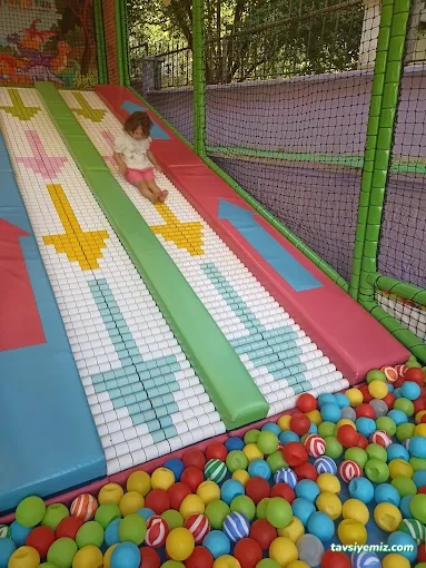 Funny Fun Oyun & Çocuk Eğlence Merkezi Funny Fun Oyun & Çocuk Eğlence Merkezi