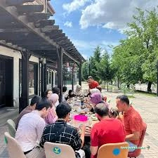 Genç Yazarlar Kitap & Kahve Genç Yazarlar Kitap & Kahve
