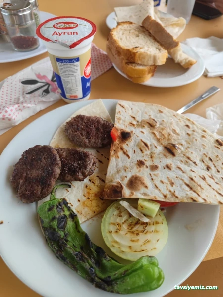 (Gizlibahçem )Çöp Şiş Et Mangal (Gizlibahçem )Çöp Şiş Et Mangal