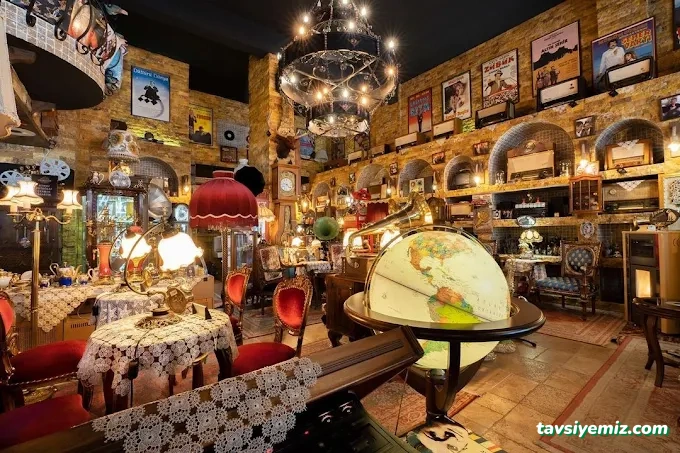 Gramofhan Antika Satış Mağazası Ve Butik Cafe Gramofhan Antika Satış Mağazası Ve Butik Cafe