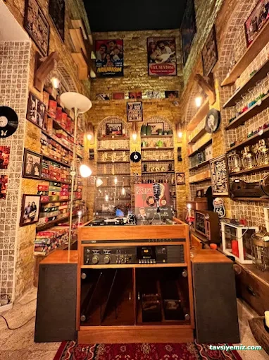 Gramofhan Antika Satış Mağazası Ve Butik Cafe Gramofhan Antika Satış Mağazası Ve Butik Cafe