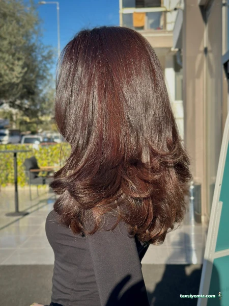 Gülden Akkaya Bayan Kuaförü