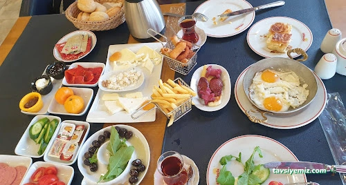 Güllüoğlu Güllüoğlu