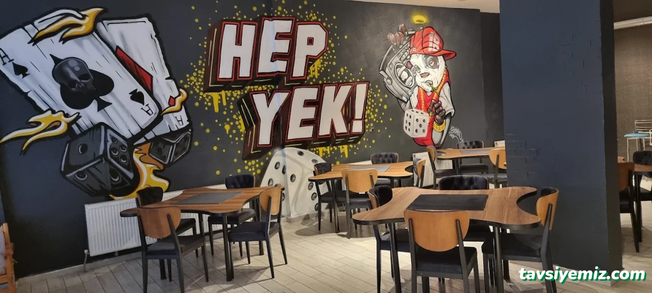 Hepyek Cafe & Game Lounge Hepyek Cafe & Game Lounge