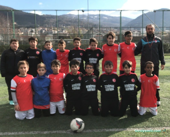 Hüdavendigar Kent Park Sadık Halı Saha Hüdavendigar Kent Park Sadık Halı Saha