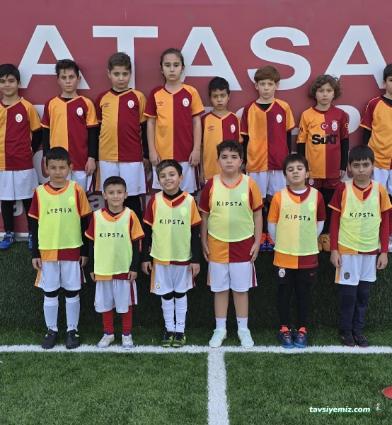 İzmir Galatasaray Futbol Okulu İzmir Galatasaray Futbol Okulu