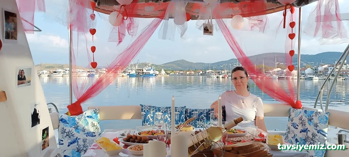 İzmir Yat Tekne Kiralama Çeşmealtı Marina İzmir Yat Tekne Kiralama Çeşmealtı Marina