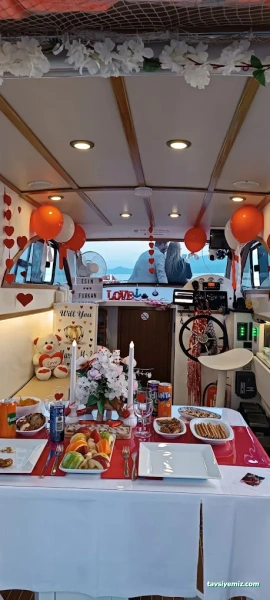 İzmir Yat Tekne Kiralama Çeşmealtı Marina İzmir Yat Tekne Kiralama Çeşmealtı Marina