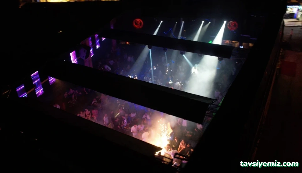 Jolyy Gece Klubü - Bodrum Jolyy Night Club Jolyy Gece Klubü - Bodrum Jolyy Night Club