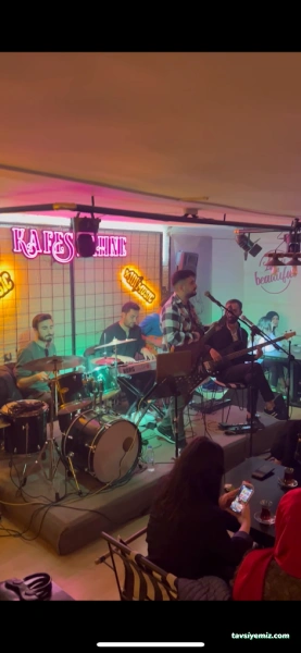 Kafe's Live Kafe's Live