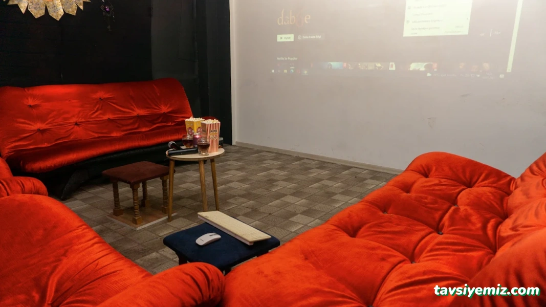 Karaoke Salonu Karaoke Salonu