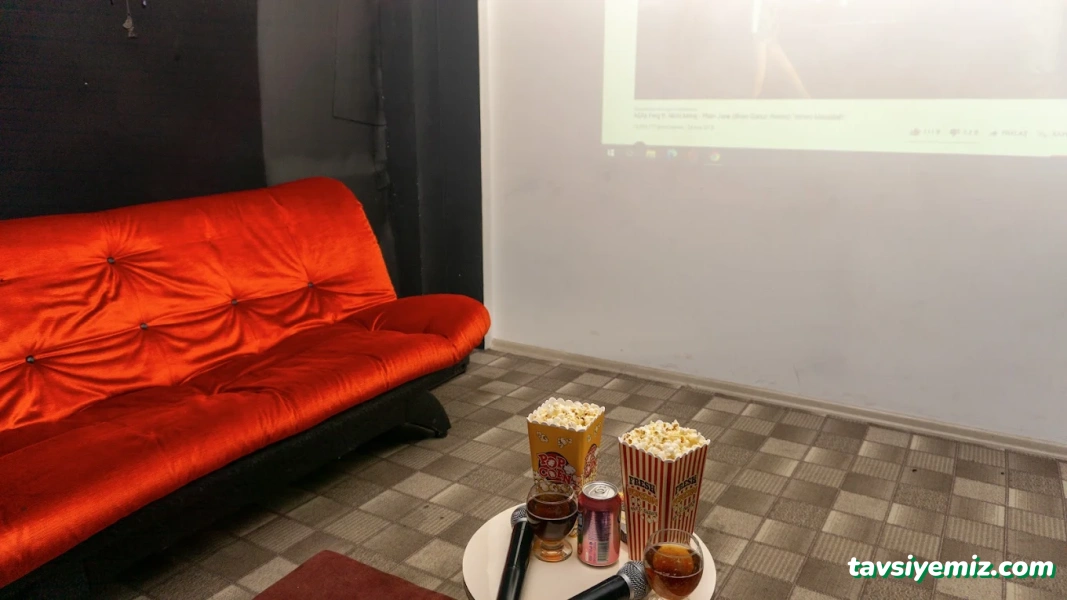 Karaoke Salonu Karaoke Salonu