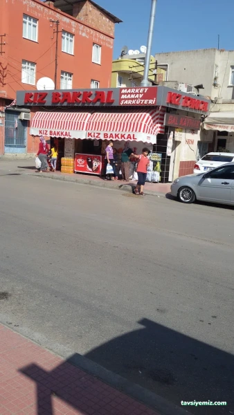 Kız Bakkal