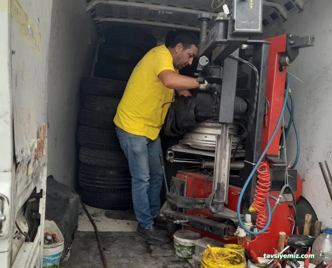 Konlastik Oto Mobil Lastik 7/24 Yol Yardım Konlastik Oto Mobil Lastik 7/24 Yol Yardım