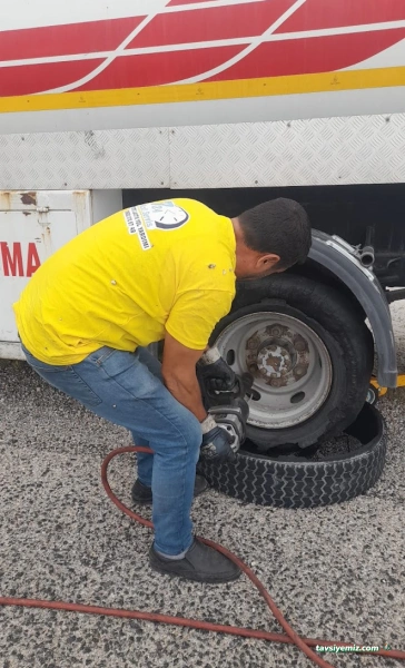 Konlastik Oto Mobil Lastik 7/24 Yol Yardım Konlastik Oto Mobil Lastik 7/24 Yol Yardım