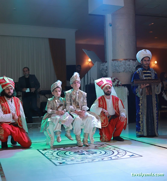Kristal Toplantı Ve Düğün Salonları Nevşehir Kristal Toplantı Ve Düğün Salonları Nevşehir