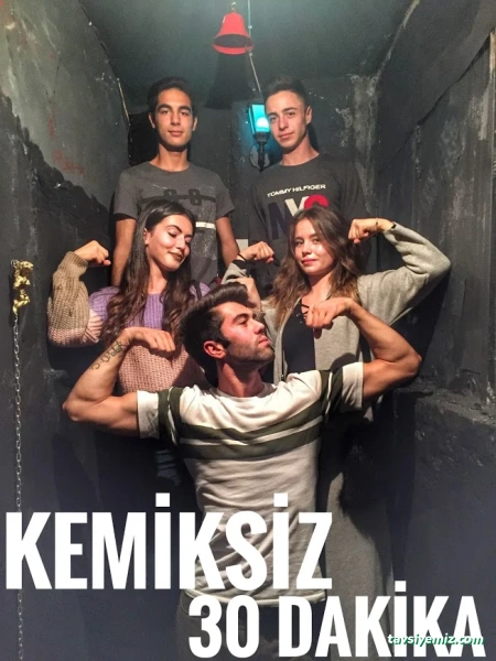 Labirend Kaçış Evi (Escape Room) Labirend Kaçış Evi (Escape Room)