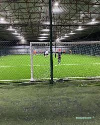 Levent Kartop Halı Saha Levent Kartop Halı Saha
