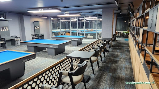 Life Billiards & Bistro