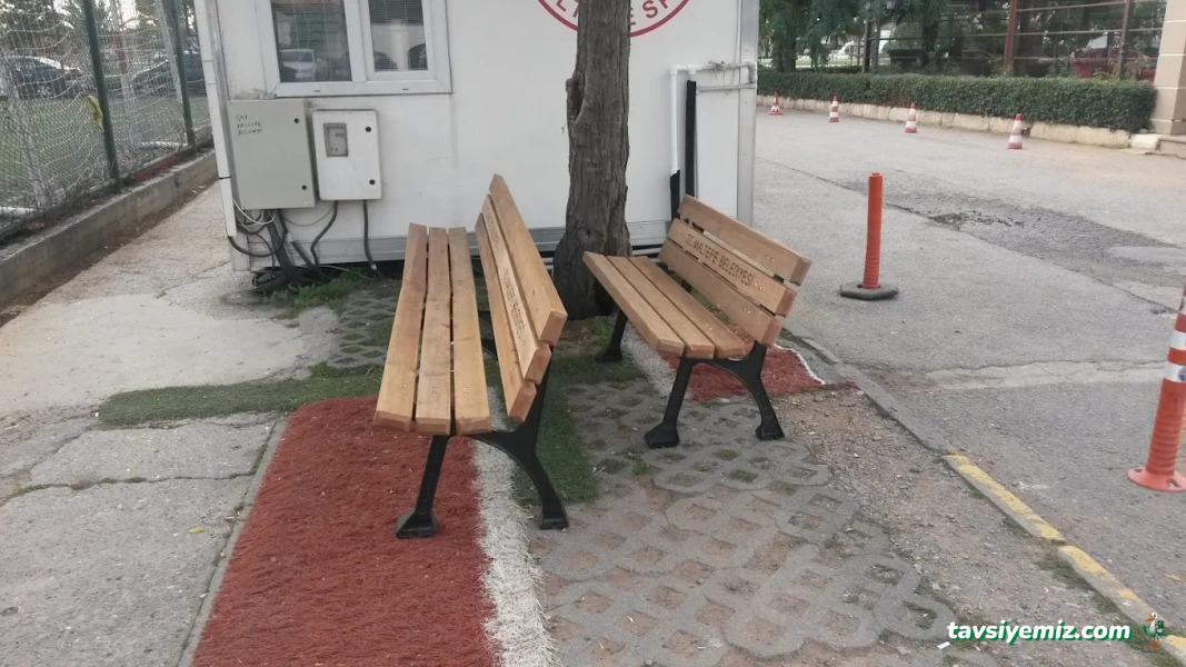 Maltepe Spor Tesisi Halı Saha Maltepe Spor Tesisi Halı Saha