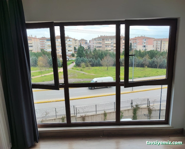 Mansız Alüminyum -Pvc Doğrama- Cam Balkon- Sineklik-Çelik Kapı -Küpeşte Mansız Alüminyum -Pvc Doğrama- Cam Balkon- Sineklik-Çelik Kapı -Küpeşte