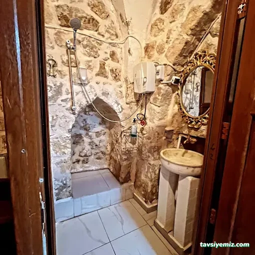 Merde Konağı Merde Konağı