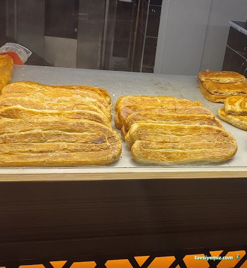Meşhur Sarıyer Börekçisi Denizli Meşhur Sarıyer Börekçisi Denizli