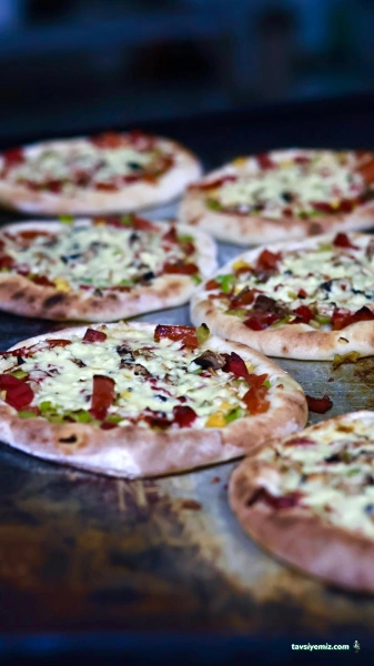 Namlı Sarıyer Börekçisi Pide Güveç Salonu