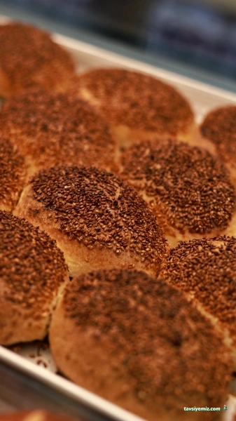 Namlı Sarıyer Börekçisi Pide Güveç Salonu