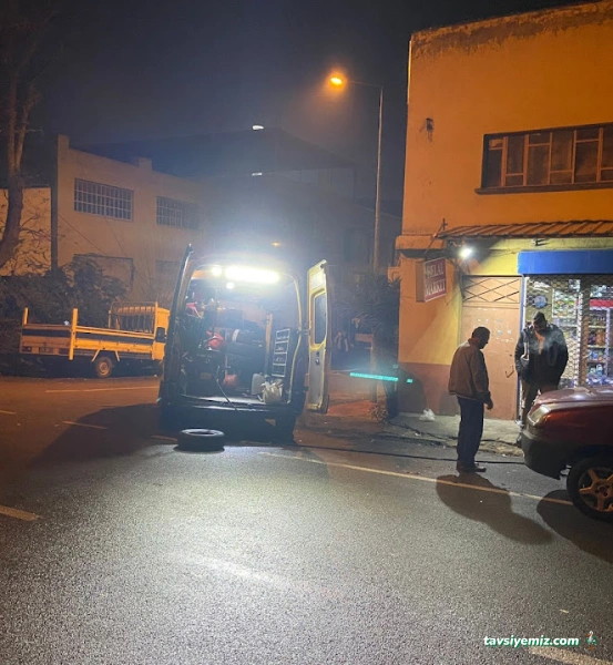 Önder Oto Lastik Yol Yardım, Bursa Lastik Tamircisi, En Yakın Mobil Nöbetçi Lastikçi, Akü Takviye Önder Oto Lastik Yol Yardım, Bursa Lastik Tamircisi, En Yakın Mobil Nöbetçi Lastikçi, Akü Takviye