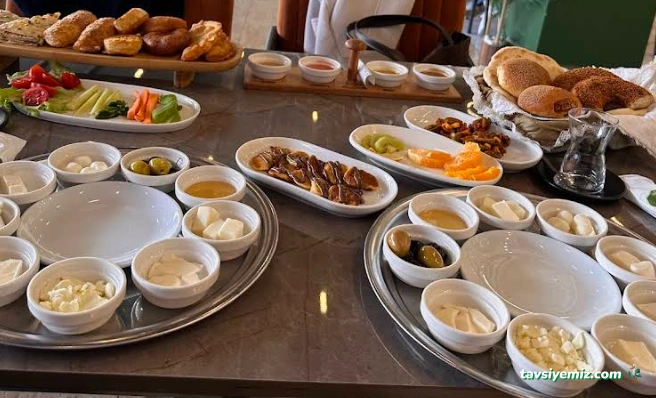 Peynirly Bakery  Breakfast