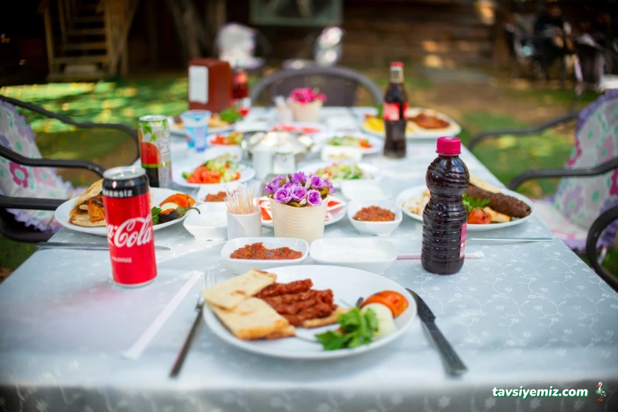 Saklı Bahçe Burdur Şiş Izgara Kahvaltı Cafe Mutfak Oyun Salonu Canlı Müzik Saklı Bahçe Burdur Şiş Izgara Kahvaltı Cafe Mutfak Oyun Salonu Canlı Müzik