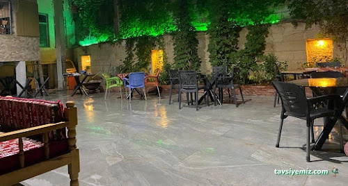 Seyhan Cafe Nargile Sahaf Kitabevi Seyhan Cafe Nargile Sahaf Kitabevi