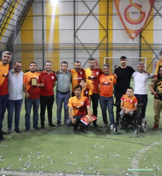 Siirt Galatasaray Taraftarlar Derneği / Halısaha Siirt Galatasaray Taraftarlar Derneği / Halısaha