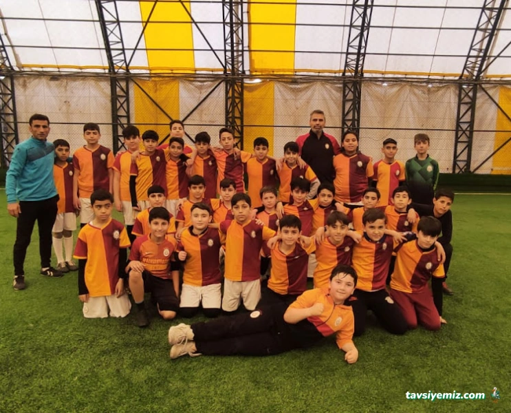Siirt Galatasaray Taraftarlar Derneği / Halısaha Siirt Galatasaray Taraftarlar Derneği / Halısaha