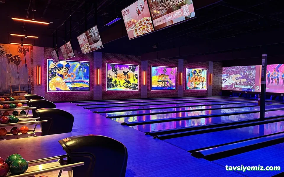 Strike Bowlin Cafe Poligon Strike Bowlin Cafe Poligon