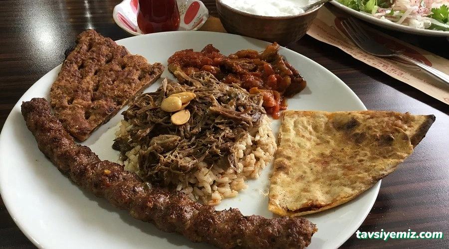 Tarihi Sultan Sofrası Tarihi Sultan Sofrası