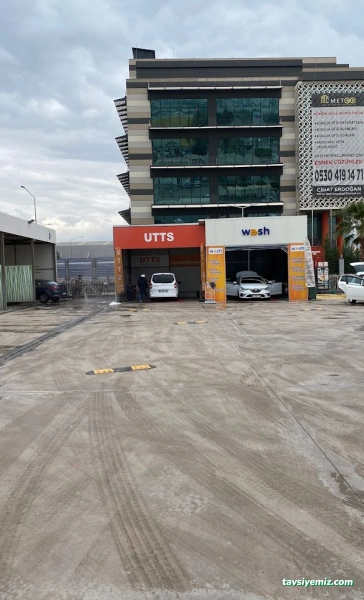 Total Benzin İstasyonu & Utts Montaj Noktası Total Benzin İstasyonu & Utts Montaj Noktası