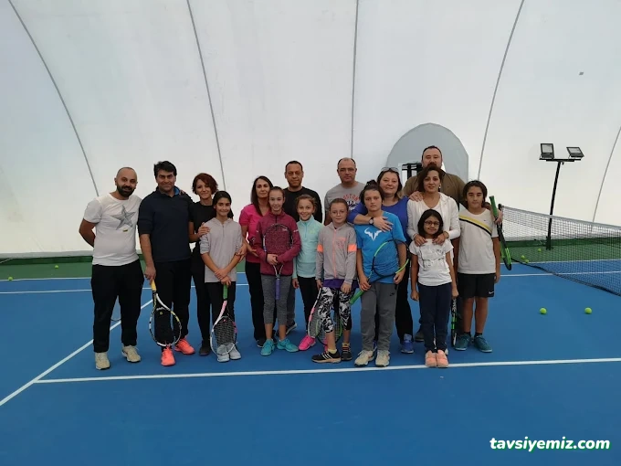 Uşak Raket Tenis Kulübü Uşak Raket Tenis Kulübü