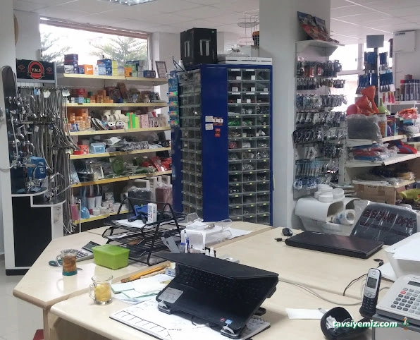Usta Ticaret - Nalbur Hırdavat Usta Ticaret - Nalbur Hırdavat