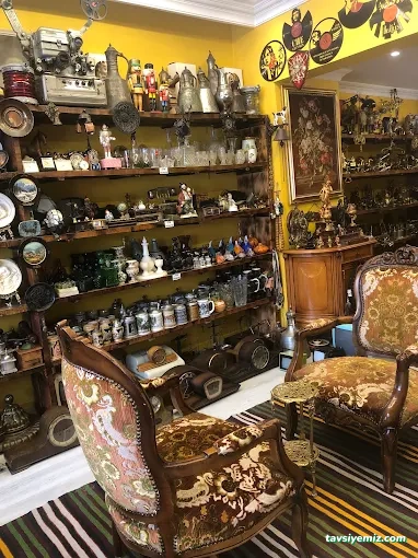 Üstat Antika Ve Sanat Evi Üstat Antika Ve Sanat Evi
