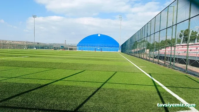 Vali Mustafa Yaman Tenis Kortları