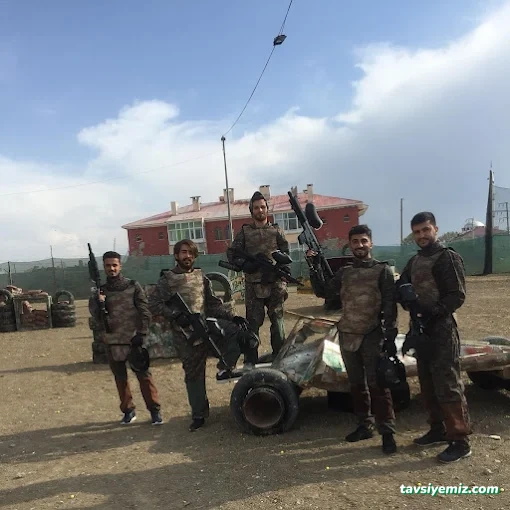 Van Arena Paintball Van Arena Paintball
