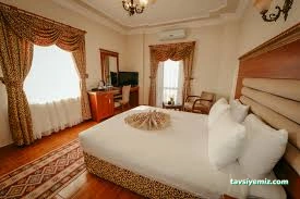 Yay Grand Otel