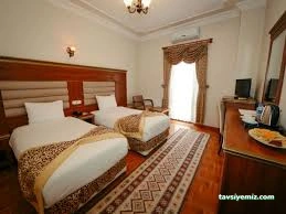 Yay Grand Otel